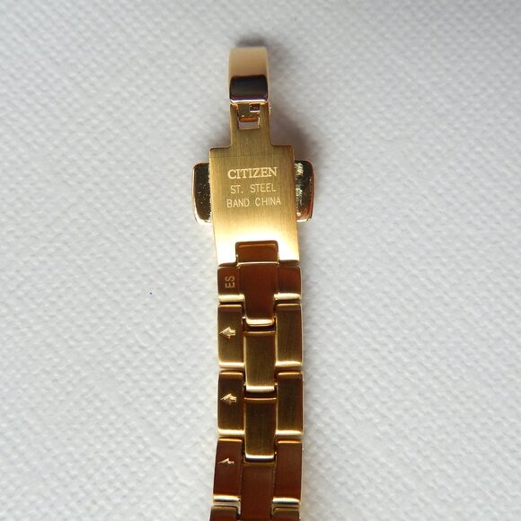 New Citizen Eco Drive Axiom Watch Goldtone Black Dial Crystals EX1422-54E $325
